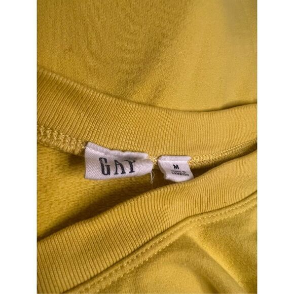 GAP Women’s Medium Crewneck Pullover Sweatshirt Yellow Large Logo - Picture 6 of 6